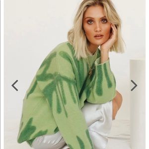 VERGE GIRL ALONG THE SIDEWALK KNIT — green